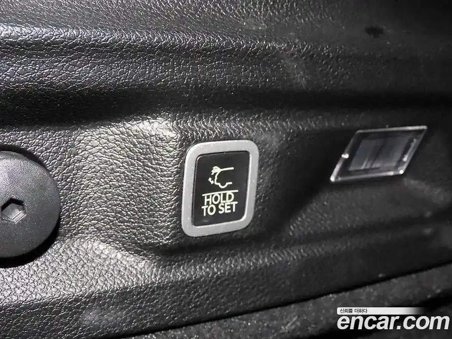 Jeep Cherokee 2023 3.6 гидро в Москве № 522428, фото 15