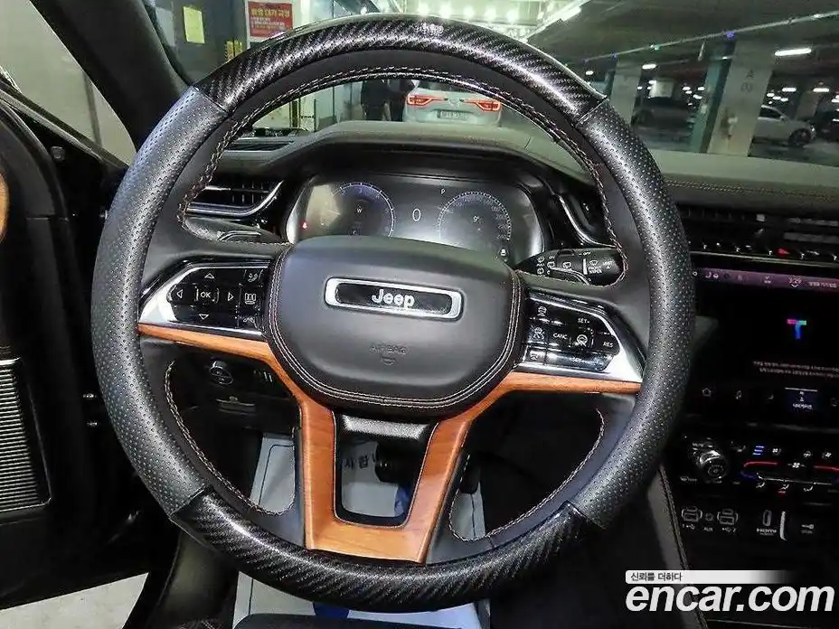 Jeep Cherokee 2023 3.6 гидро в Москве № 522428, фото 8