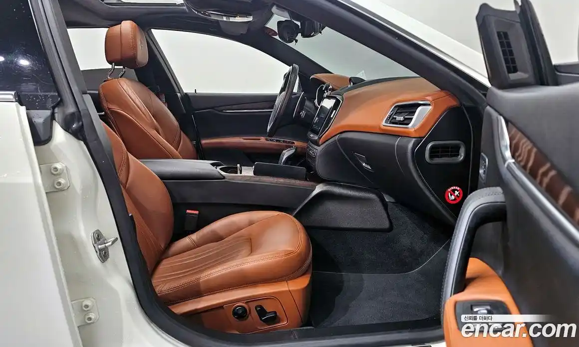 Maserati Ghibli 2020 3.0 гидро в Москве № 547637, фото 10