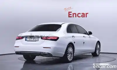 Mercedes-Benz E-Class 2021 2.0 гидро, миниатюра 2