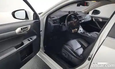 Lexus CT200h 2016 1.8 гидро в Москве № 628659, миниатюра 10