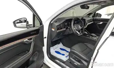 Volkswagen Touareg 2025 3.0 гидро в Москве № 628812, миниатюра 10