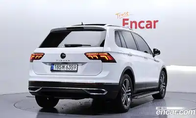 Volkswagen Tiguan 2022 2.0 гидро в Москве № 628965, миниатюра 2