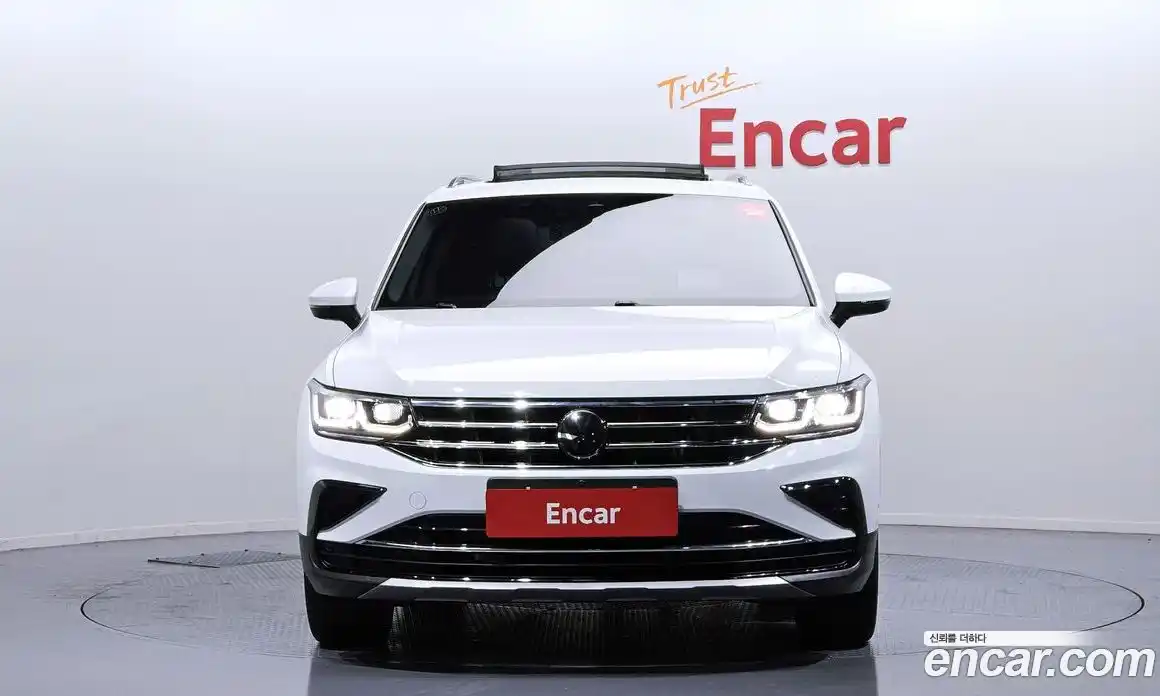 Volkswagen Tiguan 2022 2.0 гидро в Москве № 628965, фото 3