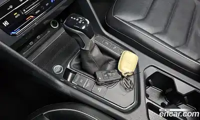 Volkswagen Tiguan 2022 2.0 гидро в Москве № 628965, миниатюра 9