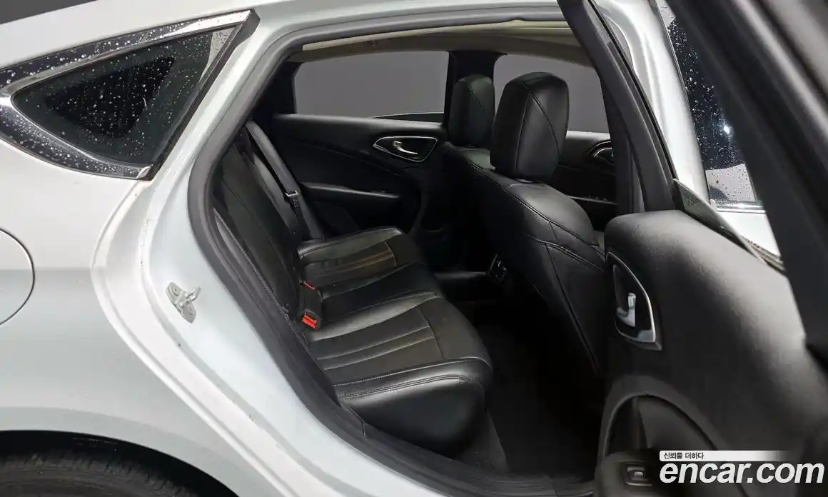 Chrysler 200 2015 2.4 гидро в Москве № 761342, фото 12