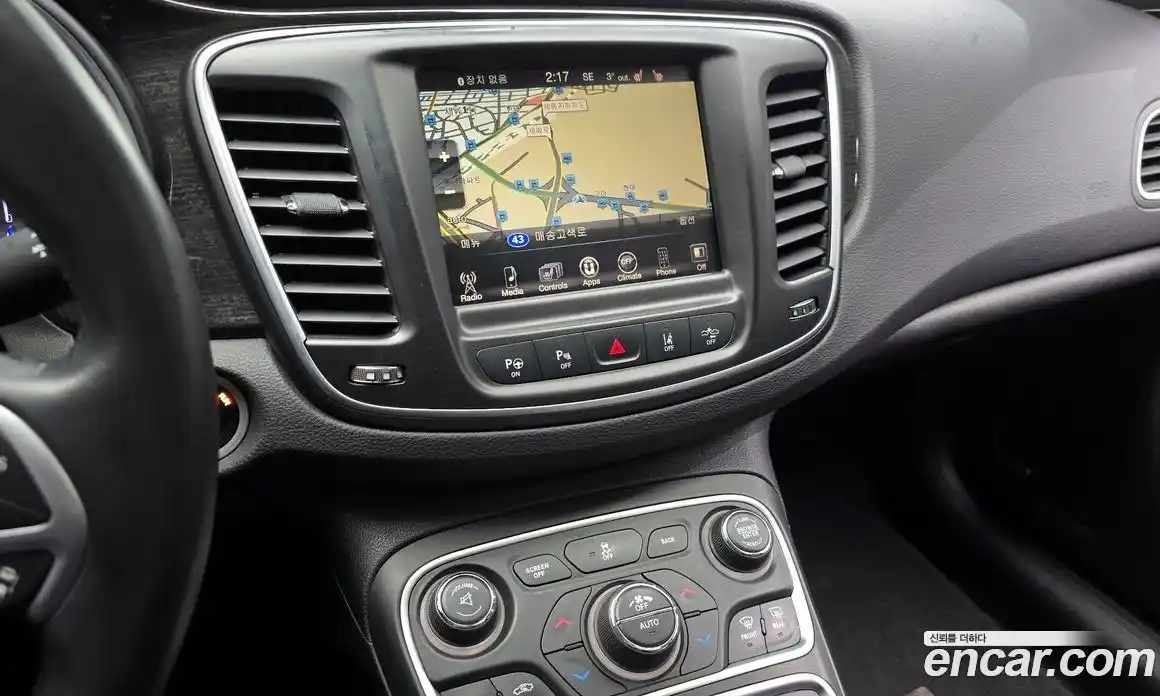 Chrysler 200 2015 2.4 гидро в Москве № 761342, фото 14