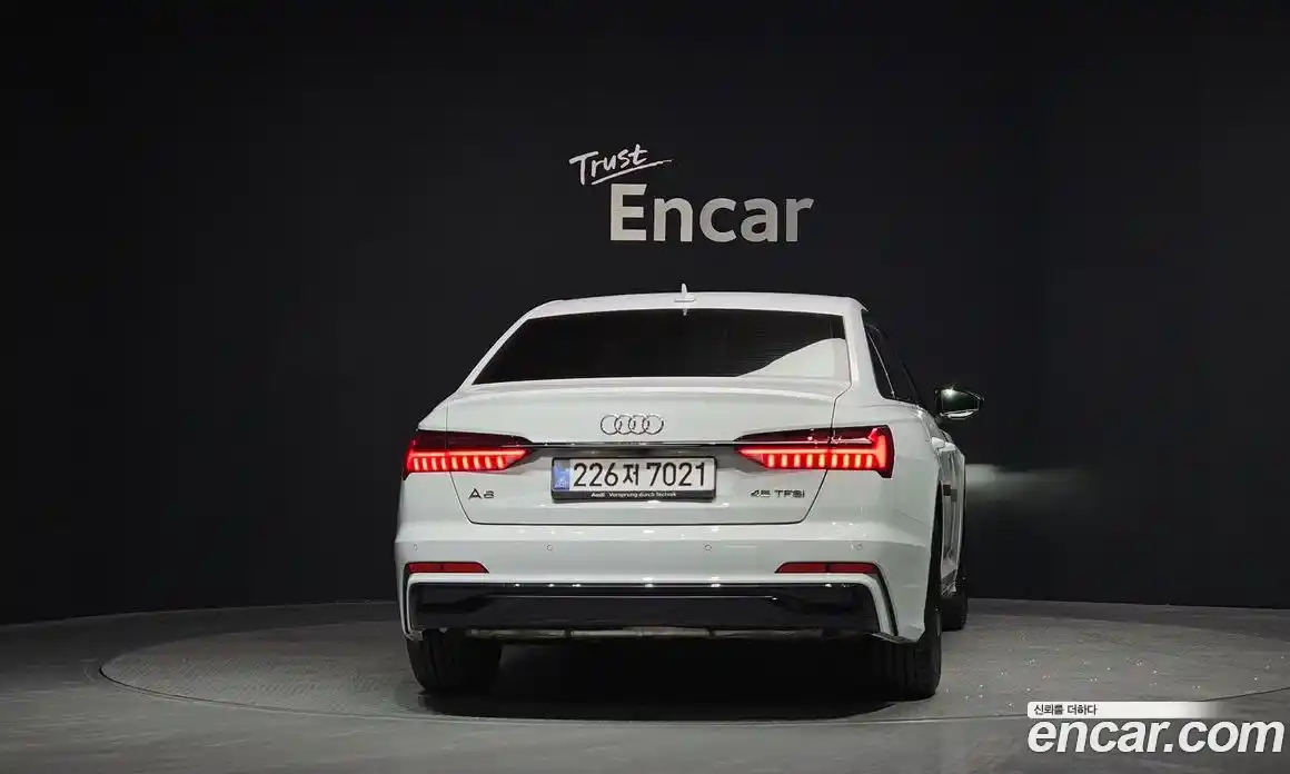 Audi A6 2025 2.0 гидро, фото 4