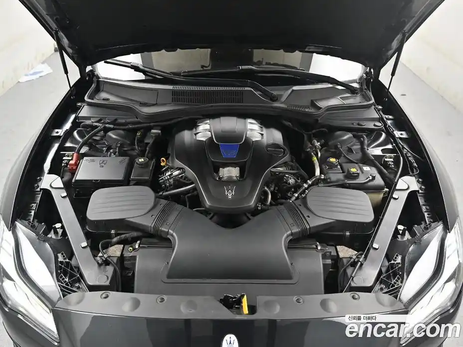 Maserati Quattroporte 2013 3.0 гидро в Москве № 803333, фото 7