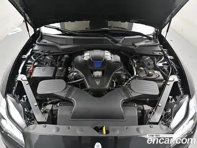 Maserati Quattroporte 2013 3.0 гидро в Москве № 803333, миниатюра 7