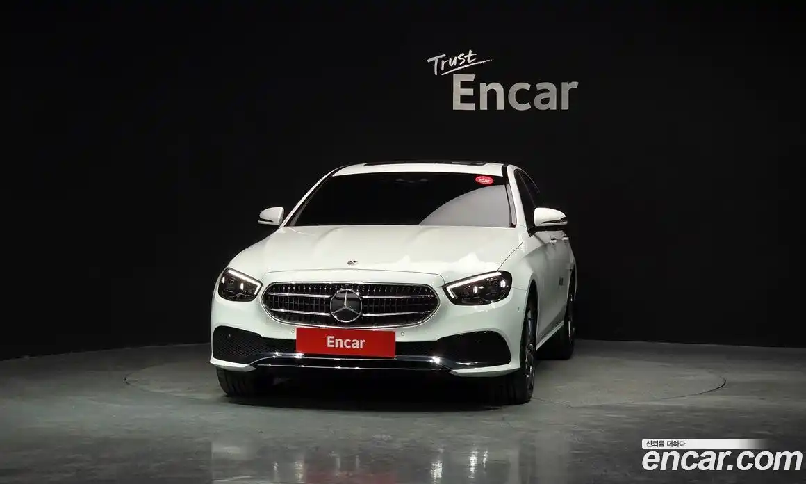 Mercedes-Benz E-Class 2022 2.0 гидро в Москве, фото 3