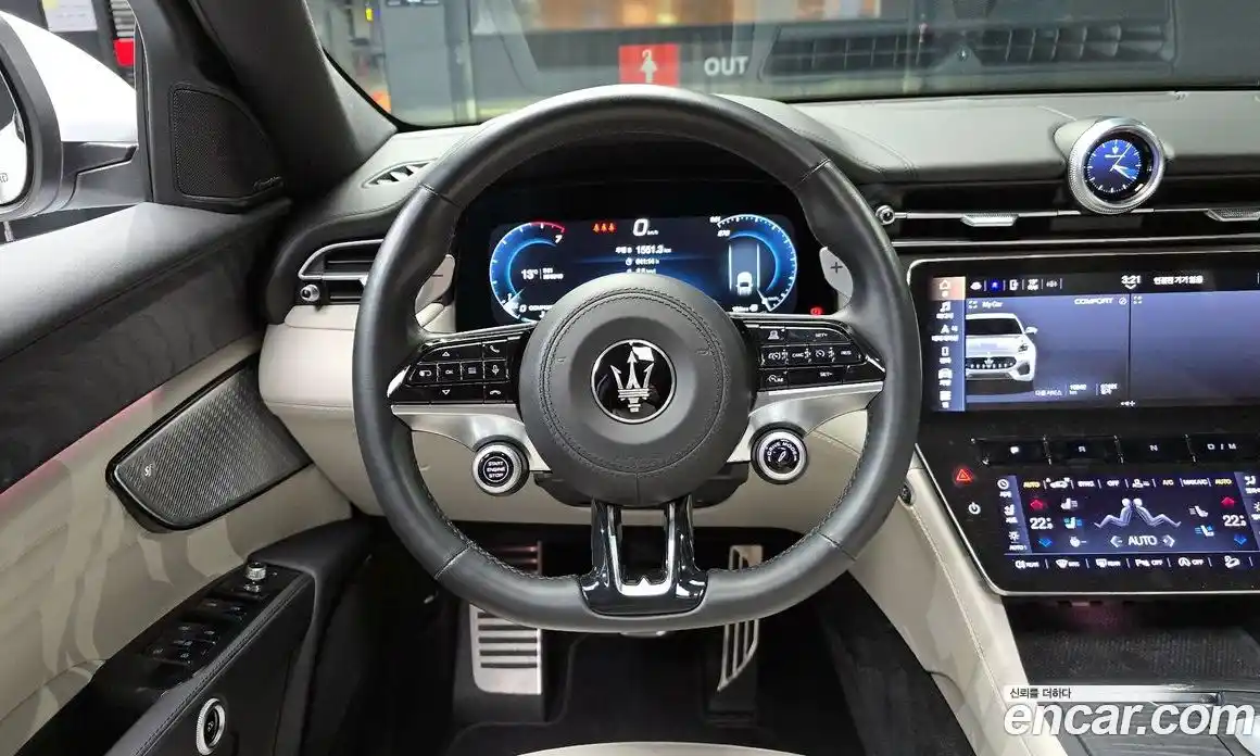 Maserati Grecale 2023 2.0 гидро в Москве № 827322, фото 13