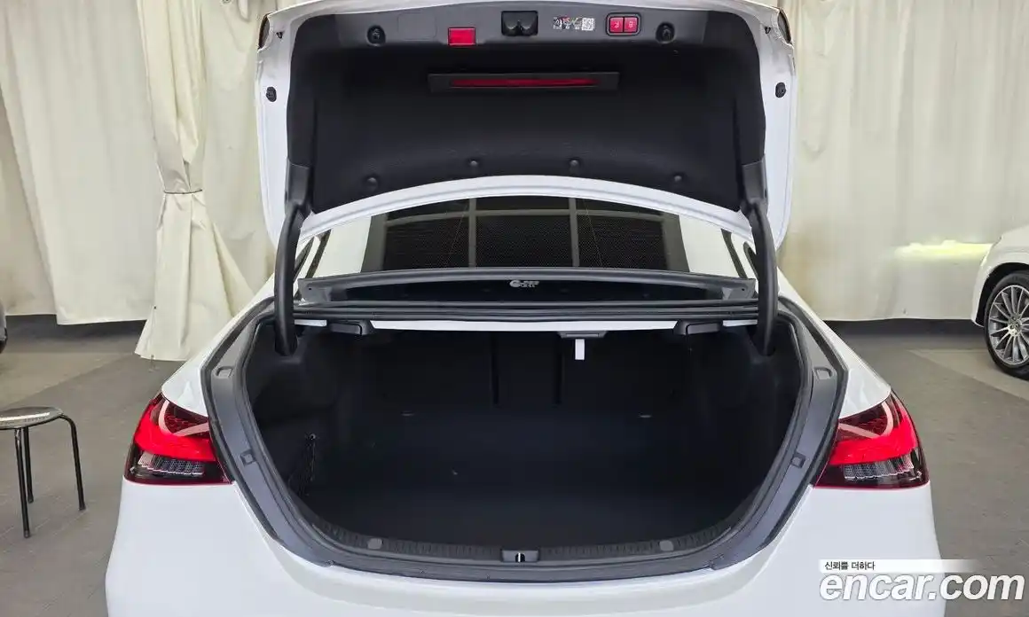 Mercedes-Benz E-Class 2022 2.0 гидро, фото 20
