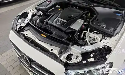 Mercedes-Benz E-Class 2022 2.0 гидро, миниатюра 6