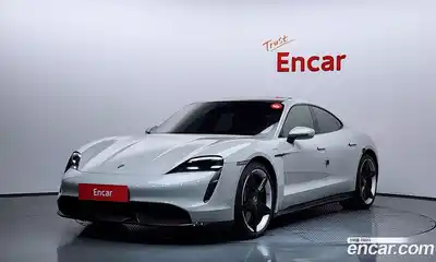 Porsche Taycan, 2021