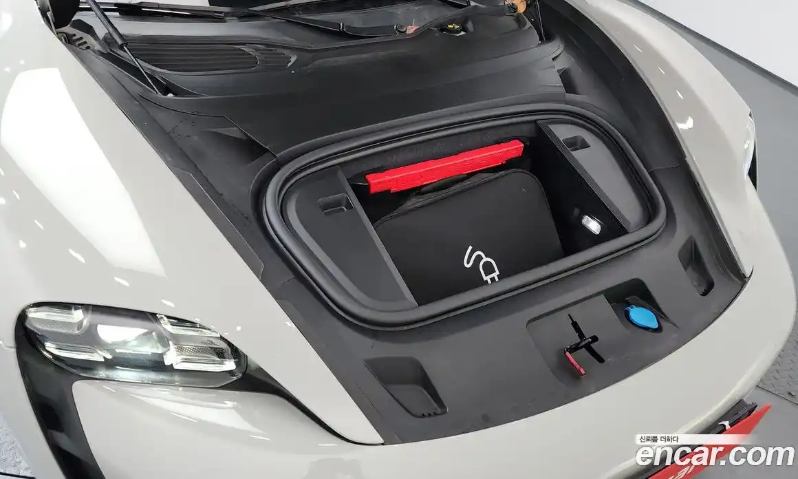 Porsche Taycan 2021 0.1 гидро в Москве № 860566, фото 6
