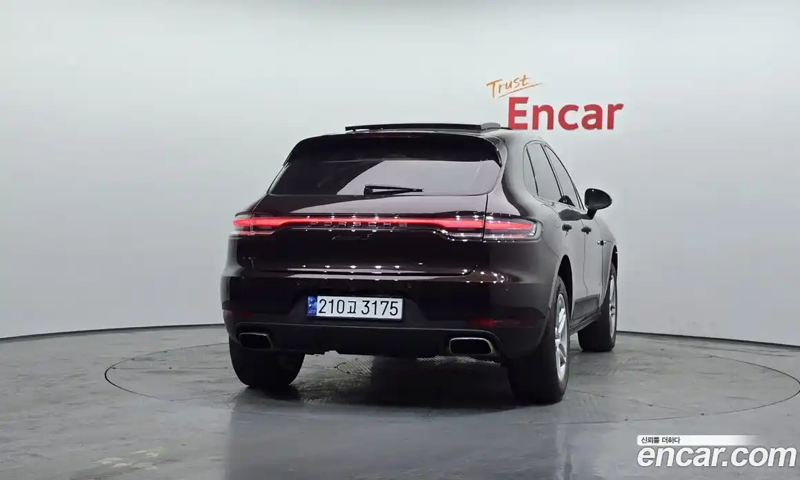 Porsche Macan 2015 2.0 гидро в Москве № 860946, фото 4
