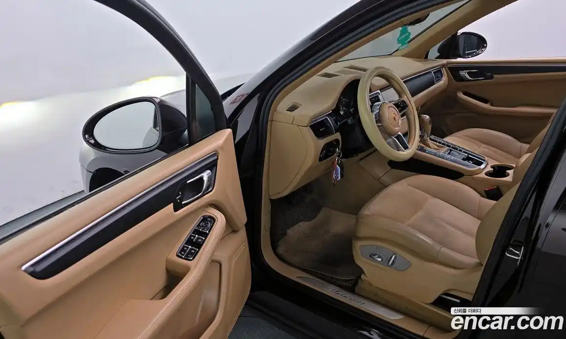 Porsche Macan 2015 2.0 гидро в Москве № 860946, фото 10