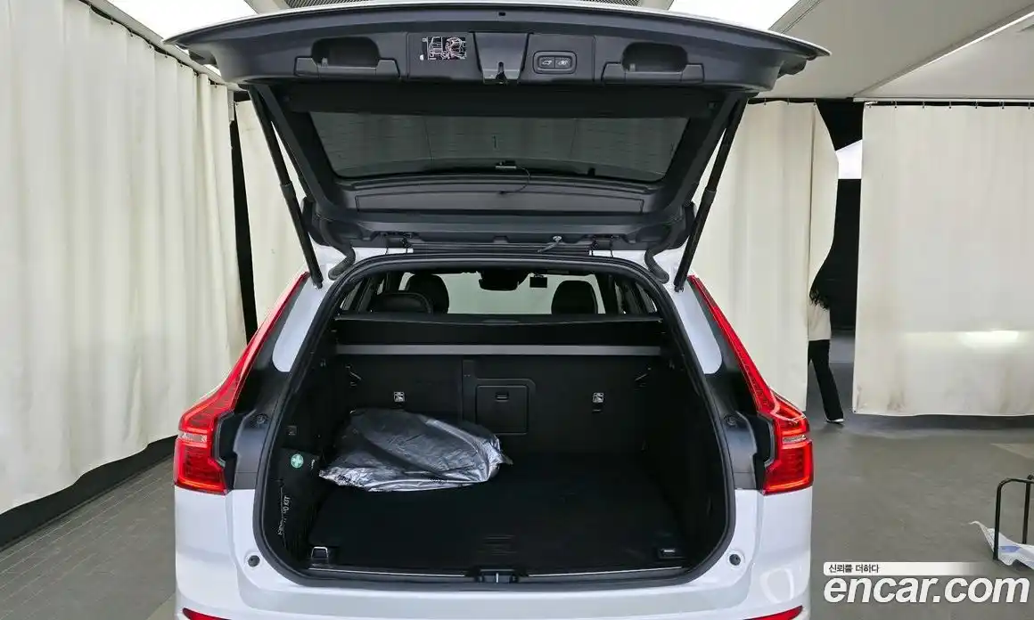 Volvo XC60 2021 2.0 гидро в Москве № 894326, фото 20