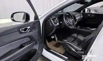 Volvo XC60 2021 2.0 гидро в Москве № 894326, миниатюра 10