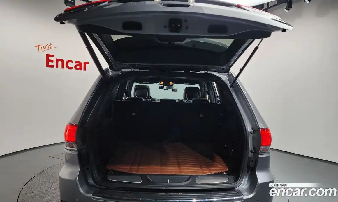 Jeep Cherokee 2014 3.0 гидро в Москве № 896548, фото 20