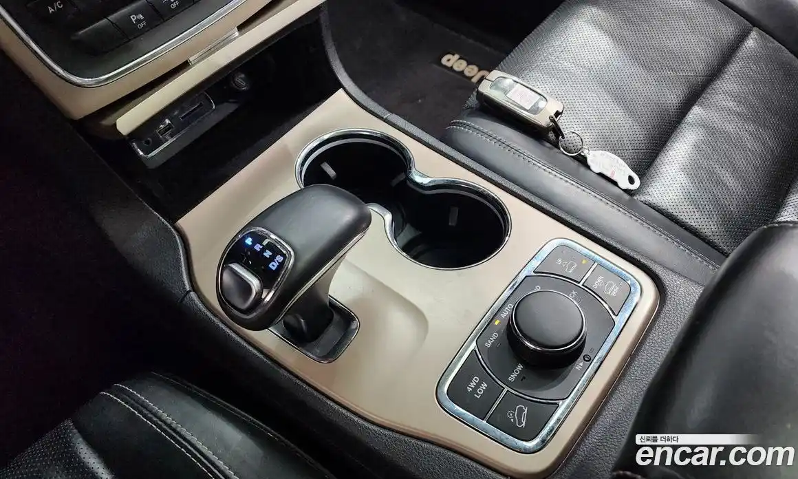 Jeep Cherokee 2014 3.0 гидро в Москве № 896548, фото 9