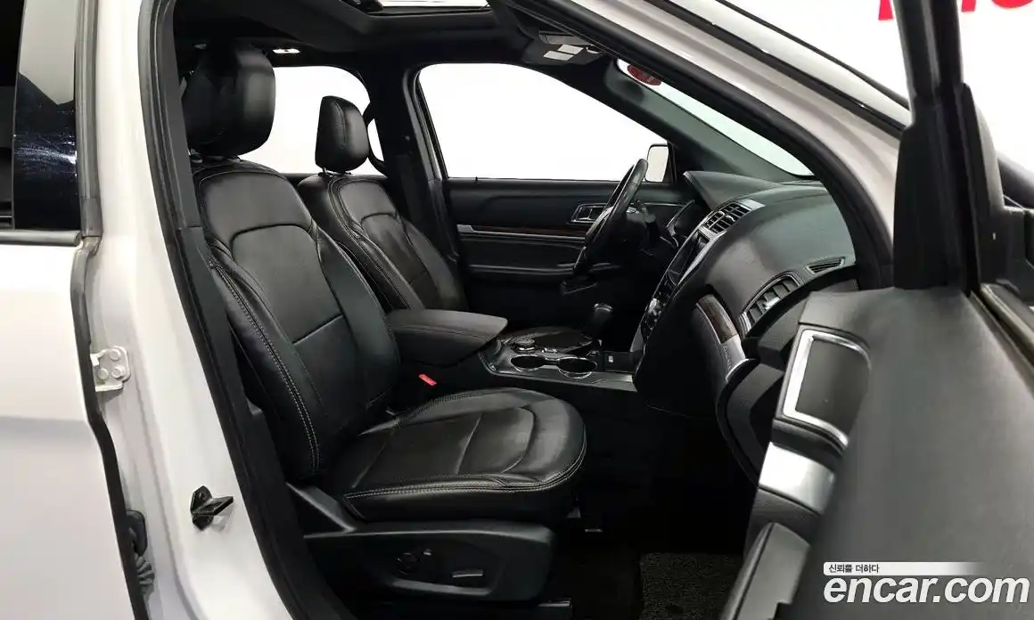 Ford Explorer 2019 2.3 гидро в Москве № 896962, фото 11