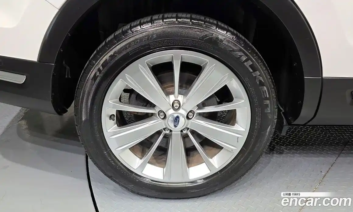 Ford Explorer 2019 2.3 гидро в Москве № 896962, фото 5