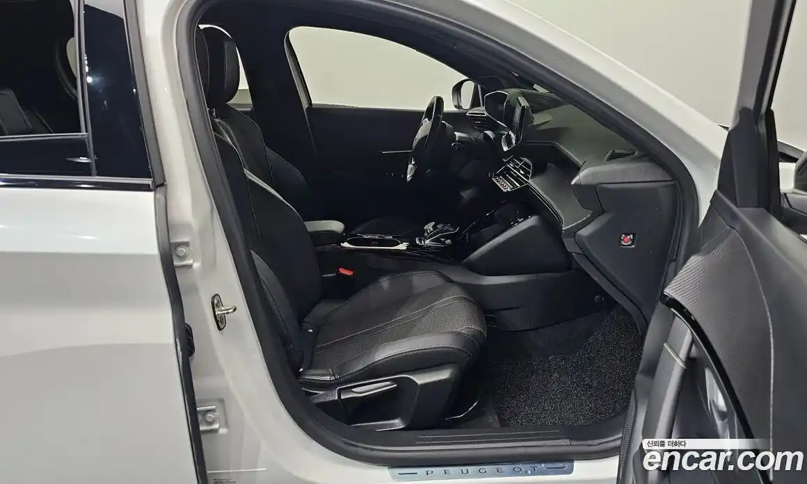 Peugeot 208 2022 0.1 гидро в Москве № 897414, фото 11