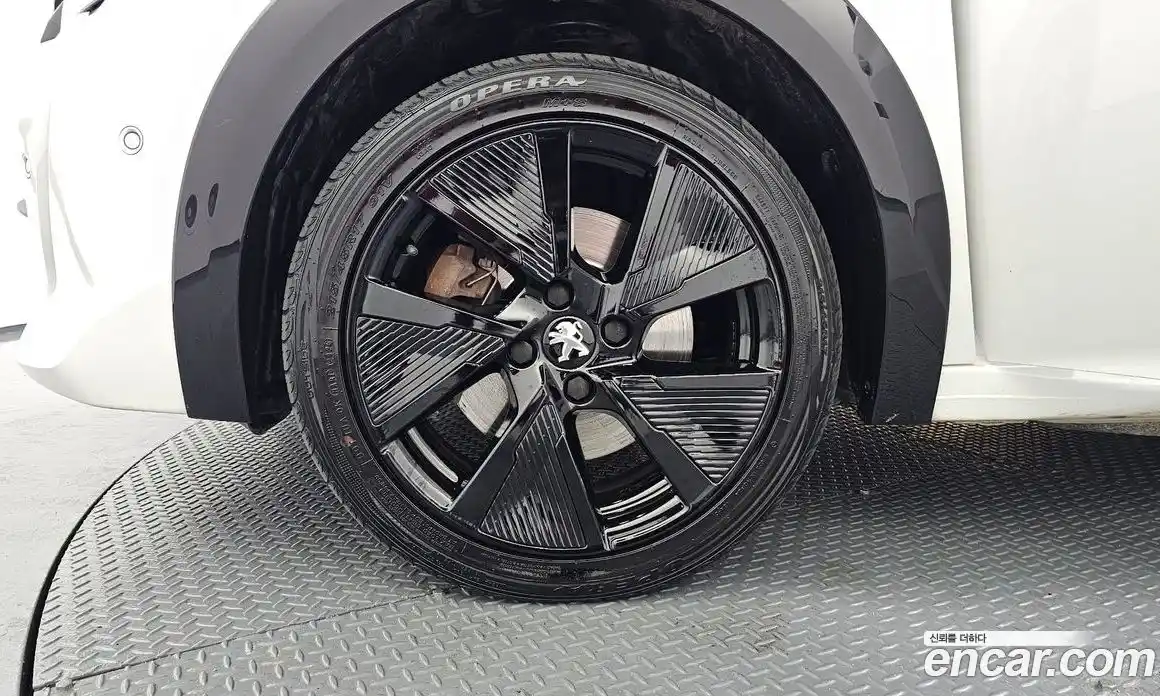 Peugeot 208 2022 0.1 гидро в Москве № 897414, фото 5