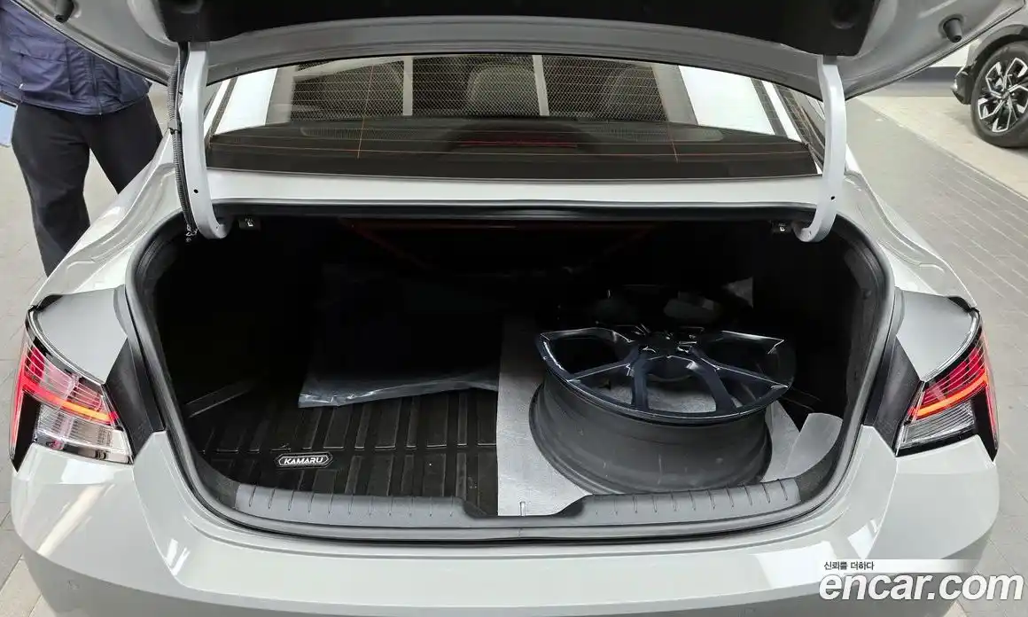 Hyundai Avante 2022 2.0 Автомат в Москве № 927578, фото 20