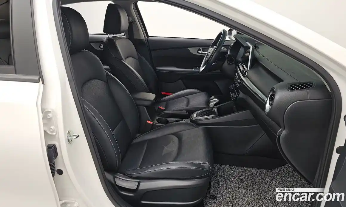 Kia K3 2021 1.6 Автомат в Москве № 930200, фото 11