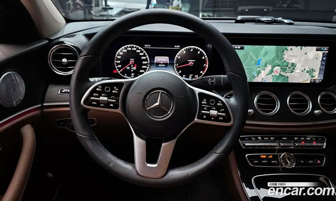 Mercedes-Benz E-Class 2020 2.0 гидро, фото 13