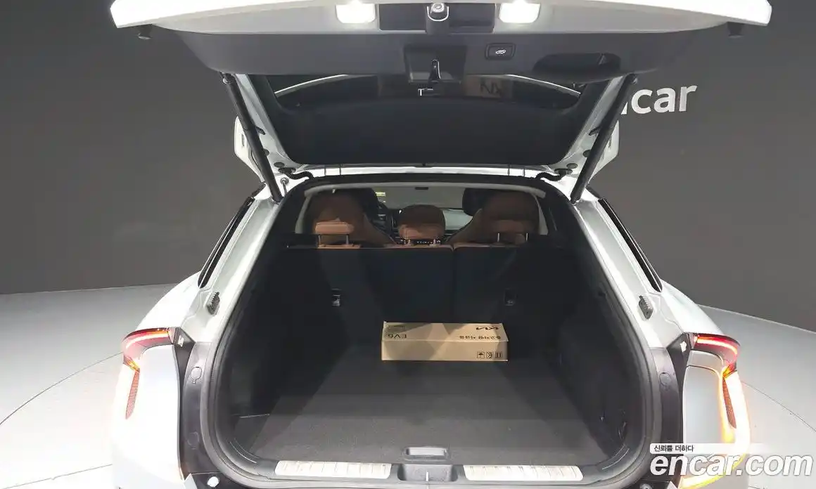 Kia EV6 2024 0.1 Автомат в Москве № 972590, фото 20