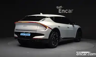 Kia EV6 2024 0.1 Автомат в Москве № 972590, миниатюра 2