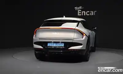 Kia EV6 2024 0.1 Автомат в Москве № 972590, миниатюра 4