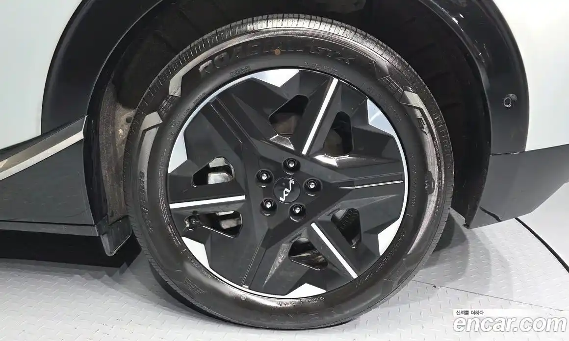 Kia EV6 2024 0.1 Автомат в Москве № 972590, фото 5