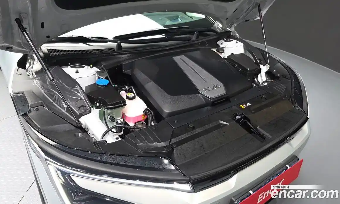 Kia EV6 2024 0.1 Автомат в Москве № 972590, фото 6