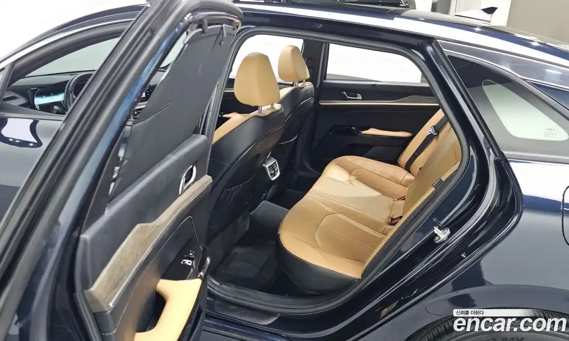 Kia K5 2023 2.0 Автомат в Москве № 972761, фото 13