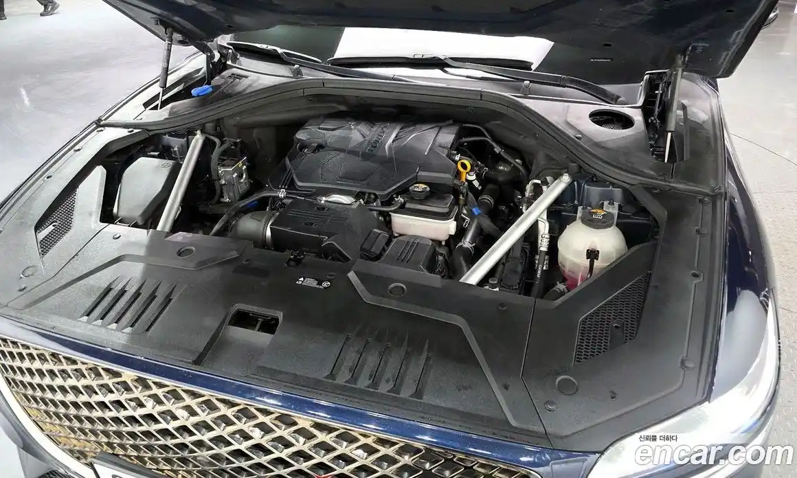 Genesis GV70 2021 2.5 Классический в Москве № 973331, фото 6