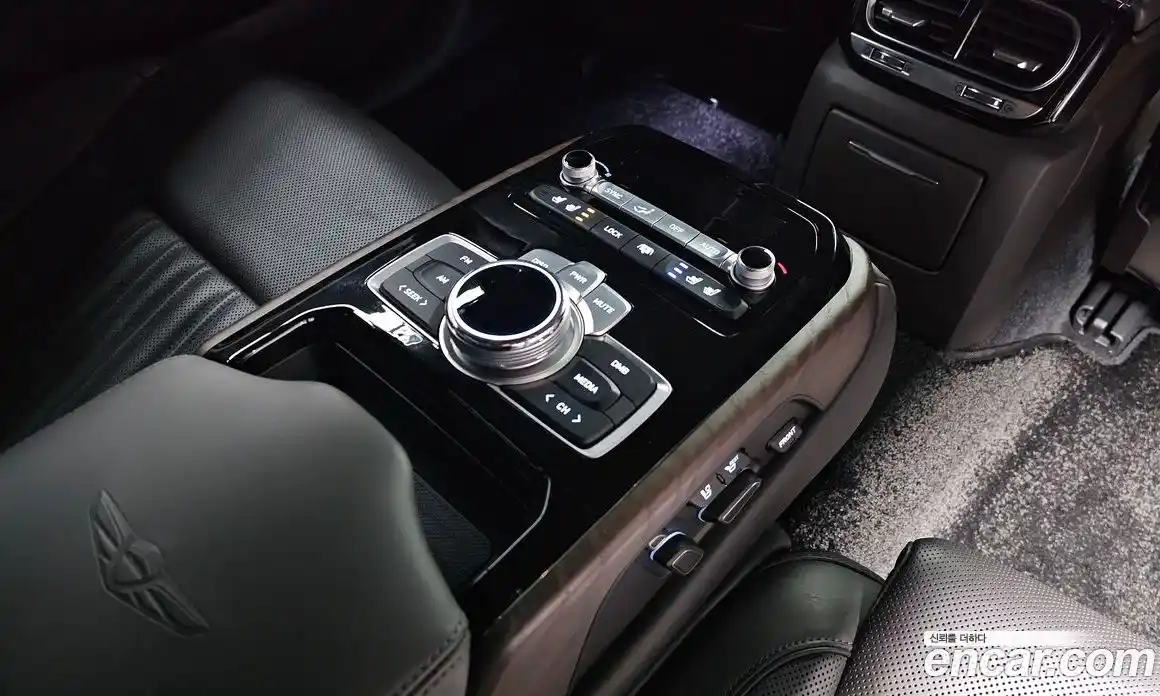 Genesis G90 2020 3.3 Автомат в Москве № 973373, фото 19