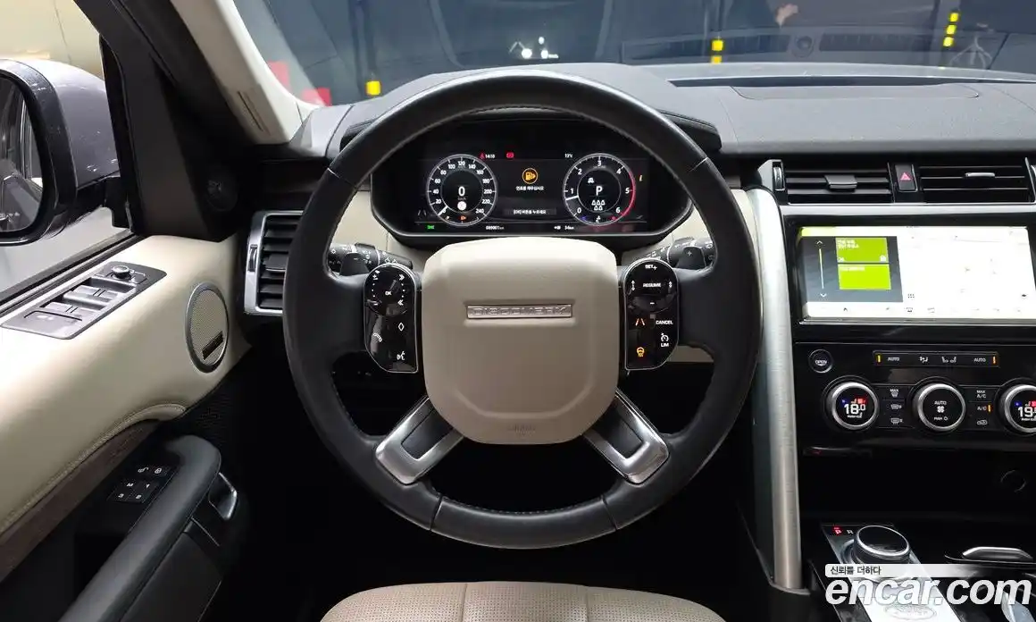 Land Rover Discovery 2020 3.0 гидро в Москве № 975589, фото 13