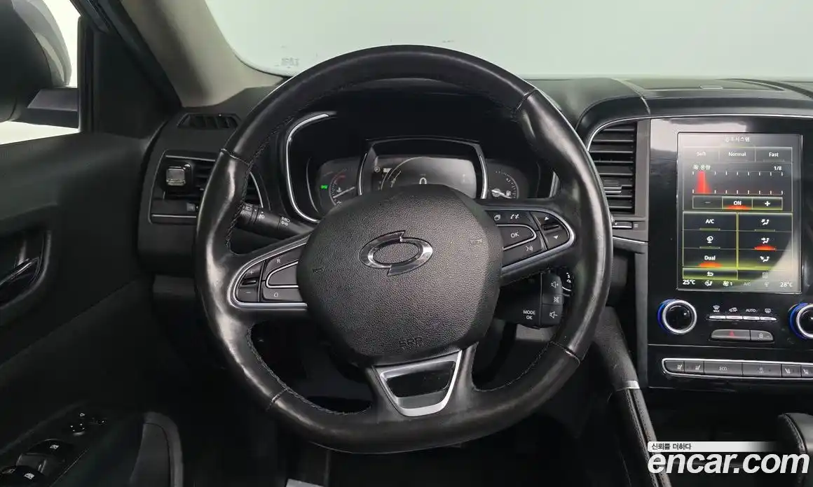Renault QM6 2018 2.0 гидро в Москве № 1000367, фото 13