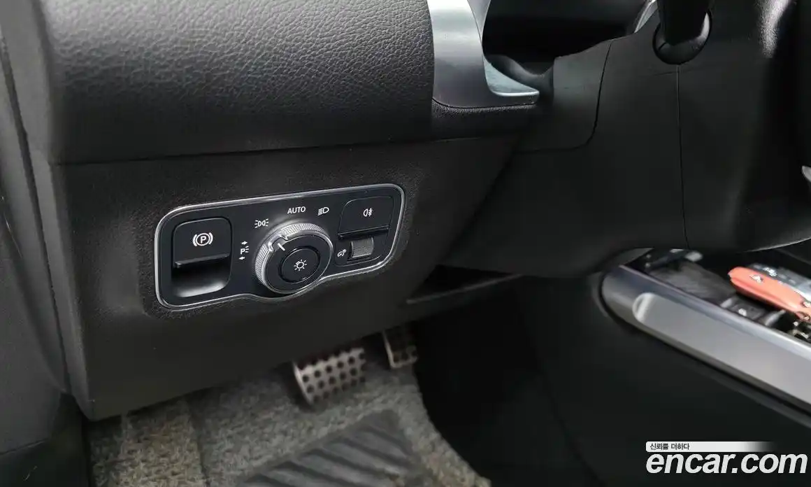 Mercedes-Benz GLB-Class 2021 2.0 гидро в Москве № 1001575, фото 15