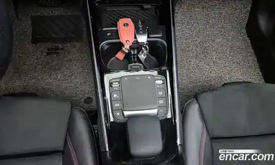 Mercedes-Benz GLB-Class 2021 2.0 гидро в Москве № 1001575, миниатюра 9