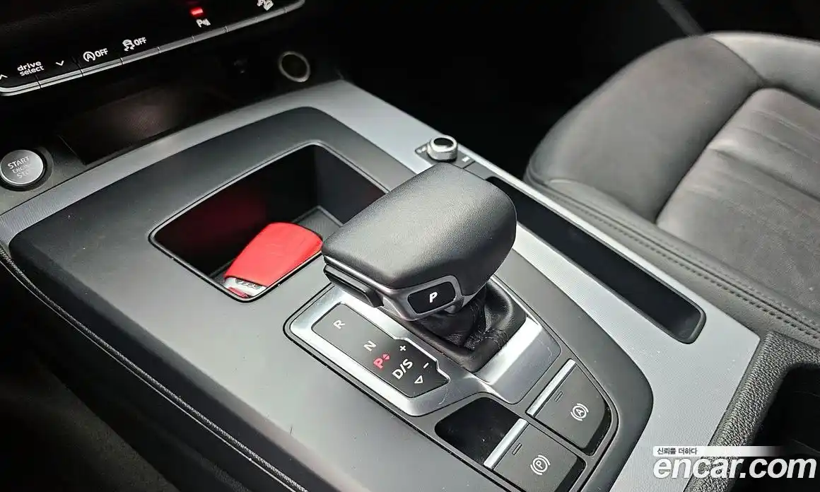 Audi Q5 2021 2.0 Автомат в Москве № 1007387, фото 9