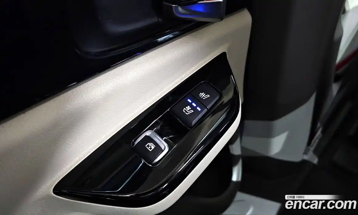 Kia Canival 2022 2.2 Автомат в Москве № 1009761, фото 17