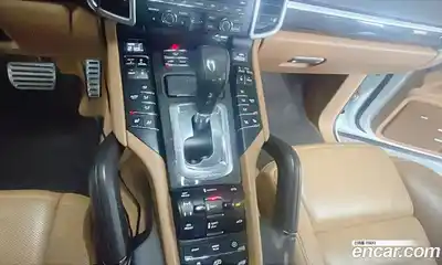 Porsche Cayenne 2015 3.6 гидро в Москве № 1012228, миниатюра 11