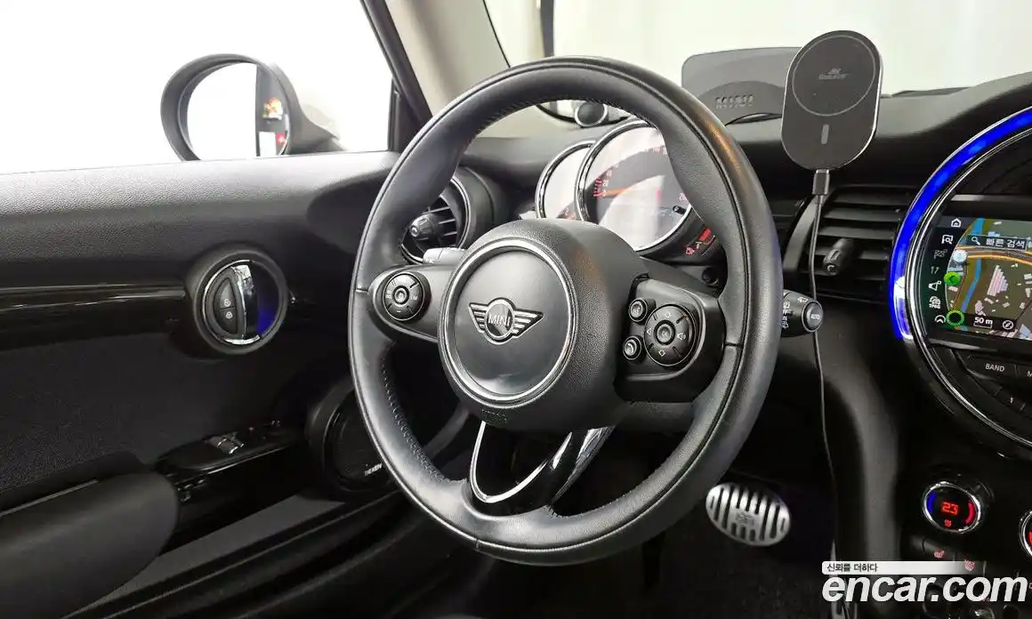 Mini Cooper 2019 1.5 гидро в Москве № 1013979, фото 13