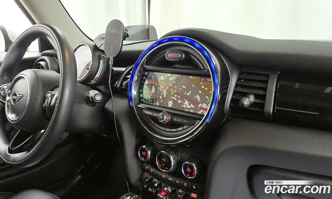 Mini Cooper 2019 1.5 гидро в Москве № 1013979, фото 14